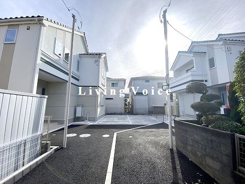 【前面道路含む現地写真】 | 【仲介手数料０円】藤沢市高倉9期　新築一戸建て　2号棟　全2棟 | 藤沢市高倉9期　新築一戸建て　全2棟