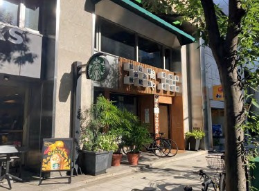 山下ビルの外観