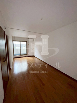 【居間・リビング】 | スカイサニー | 居間です