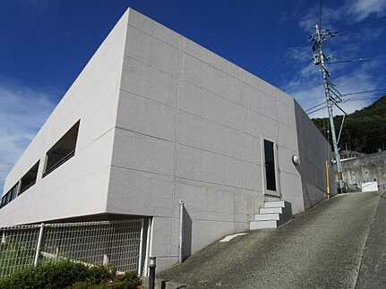 ネオライフ戸坂の外観