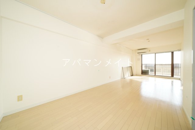 【居間・リビング】 | 東戸塚アーバンコンフォート壱番館 | 戸塚周辺ならアパマンメイトへＬｅｔｓ Ｇｏ ！