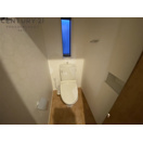 温水洗浄便座機能付きトイレです