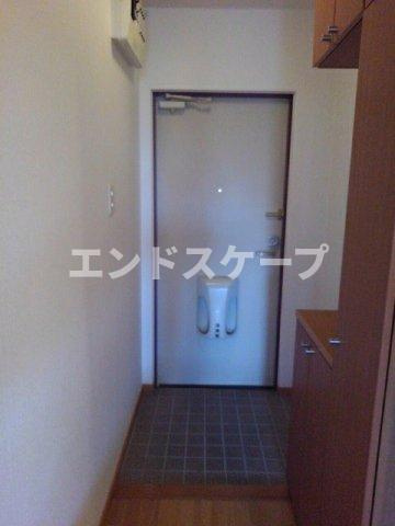 ポワール・フルールの玄関|高崎、前橋のお部屋探しはエンドスケープまで！お客様の理想お聞かせ下さい♪