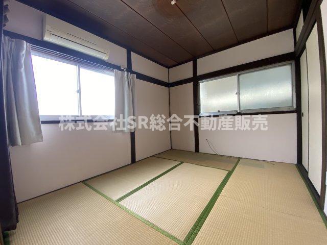 若江東町2丁目中古戸建の寝室|寝る時は布団派の方にはピッタリのお部屋です