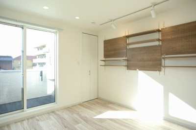 【ロビー】 | Taste古賀 | 明るい雰囲気のお部屋です。