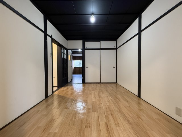 ハイツAwaの居間・リビング