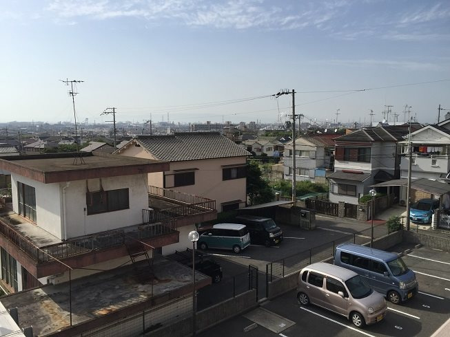 和泉市伯太町４丁目の賃貸マンションの展望