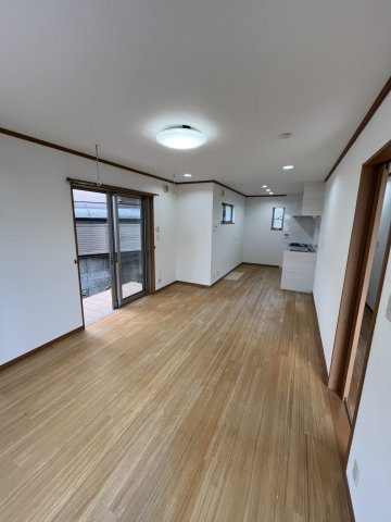 上鷺宮5丁目戸建ての居間・リビング