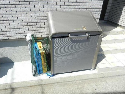 【その他共用部分】 | カーサ松ノ木 | 敷地内ごみ置き場。