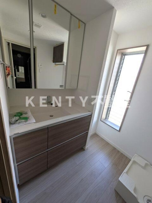 【独立洗面台】 | 鶴見クリーンハイツ | 独立洗面台、朝の身支度には欠かせません