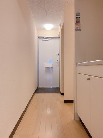 レオネクスト日之出の玄関