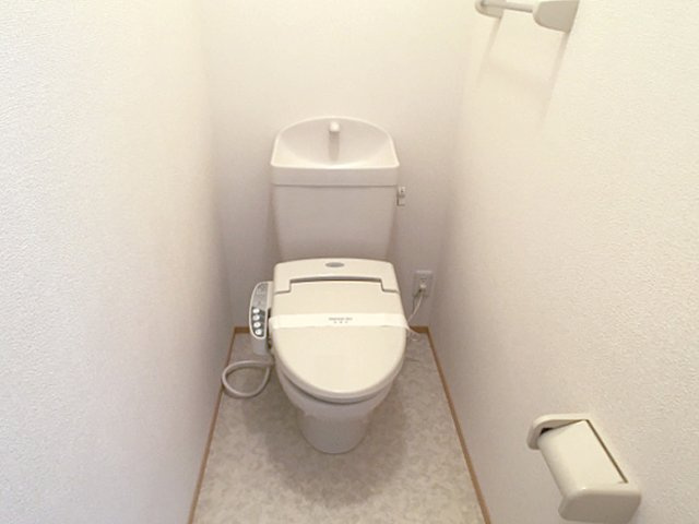 グランモアＫＹＯＥＩ　Ａのトイレ|コンパクトで使いやすいトイレです