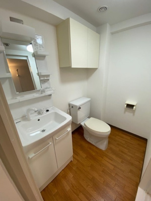 【洗面所】 | パーク・サイド関 | 脱衣スペースもあります