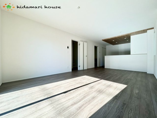 桶川市坂田東4期　新築戸建　グラファーレ01の居間・リビング