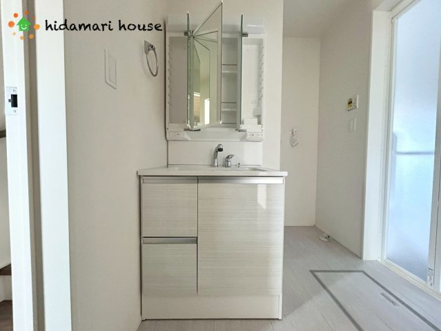 桶川市坂田東4期　新築戸建　グラファーレ01の独立洗面台