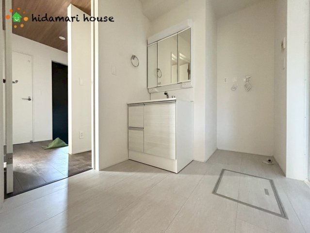 桶川市坂田東4期　新築戸建　グラファーレ01の脱衣所