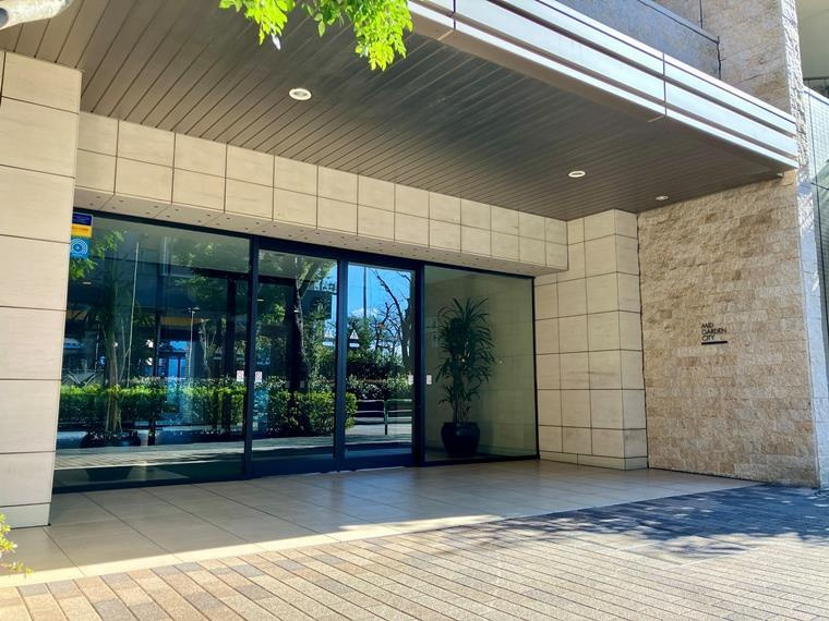 ミッドガーデンシティ　ザ・タワー＆ヴィラのエントランス