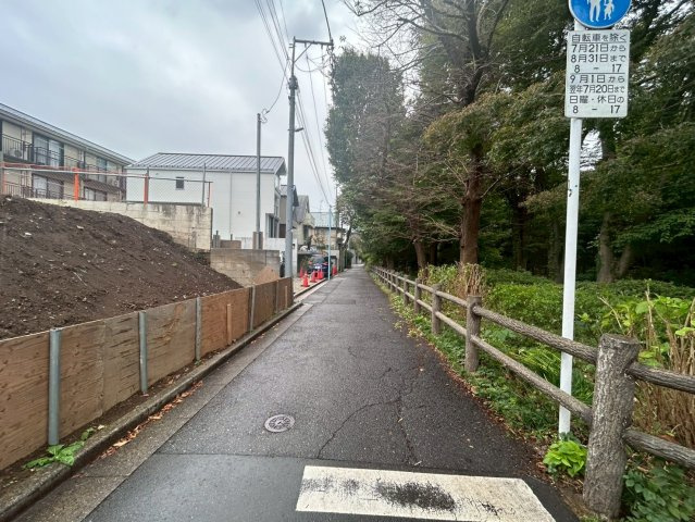 1/5　価格変更の前面道路含む現地写真