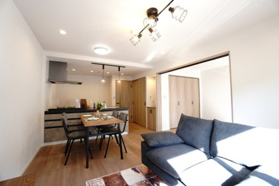 【居間・リビング】 | 【上質リノベ】戸坂千足パークマンション | 室内（2025年12月8日13：00頃）撮影