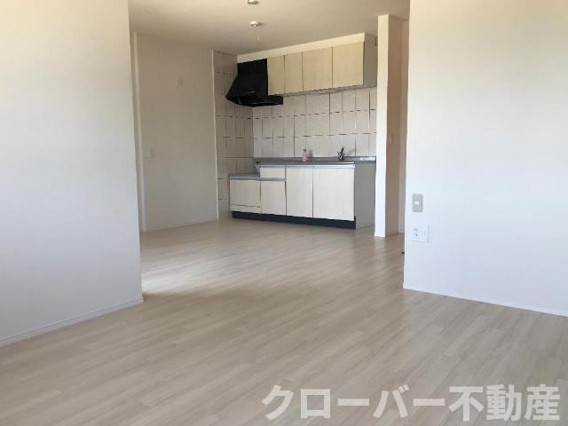 シケインのキッチン|リビング