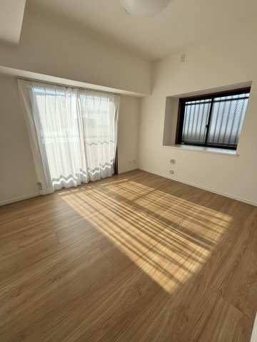 レーベンハイム戸田公園アクアシティの洋室|落ち着いた色調の洋室です