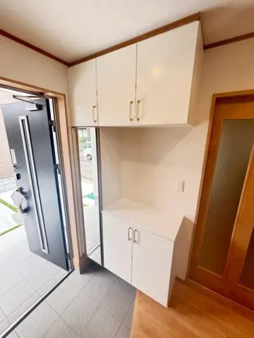 新座市栄5丁目　土地45坪　ゆとりの省エネ邸宅　限定1棟の玄関