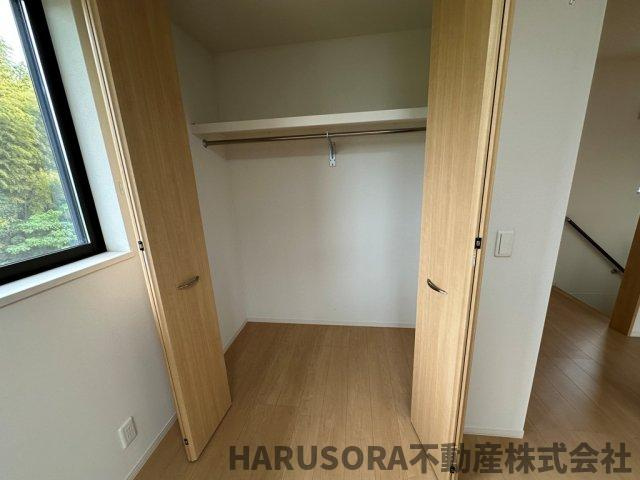 生駒市小明町　２階建の収納