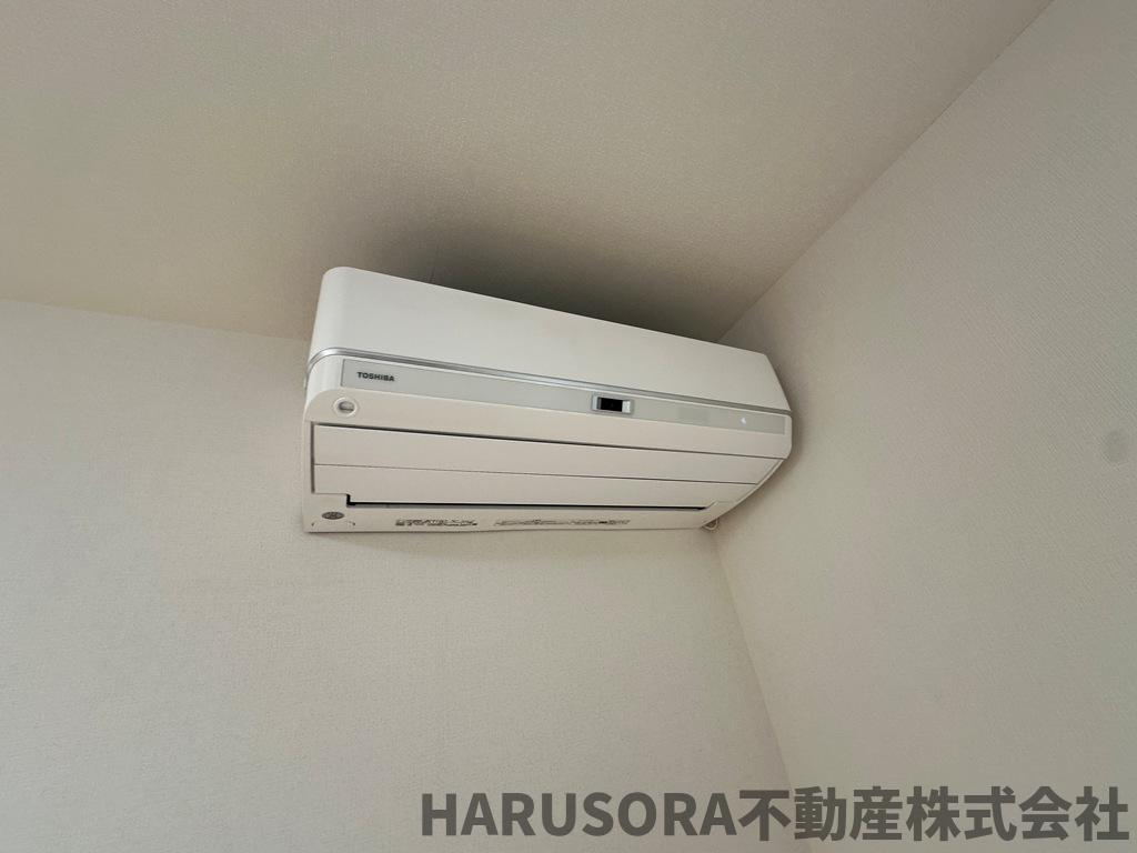 生駒市小明町　２階建の冷暖房・空調設備