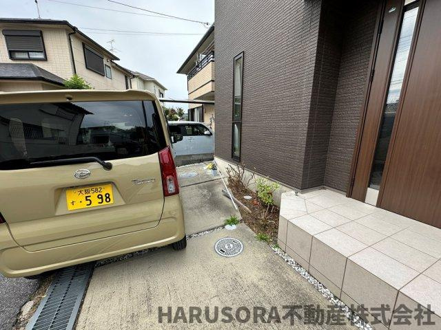 生駒市小明町　２階建の駐車場