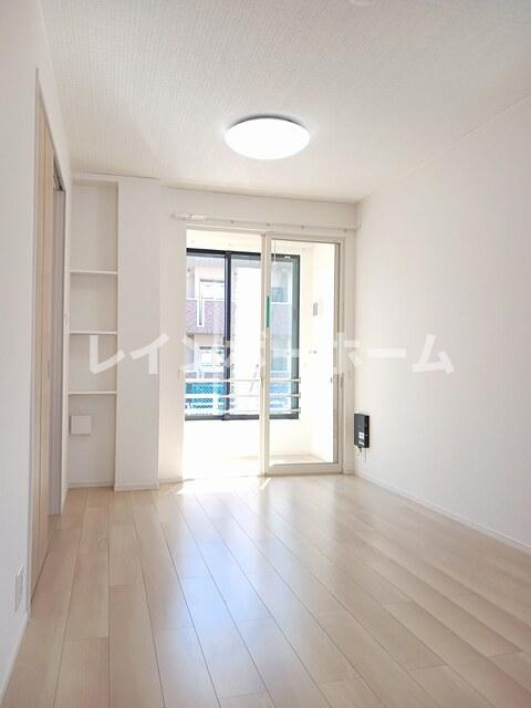 アン・フェリシアの居間・リビング