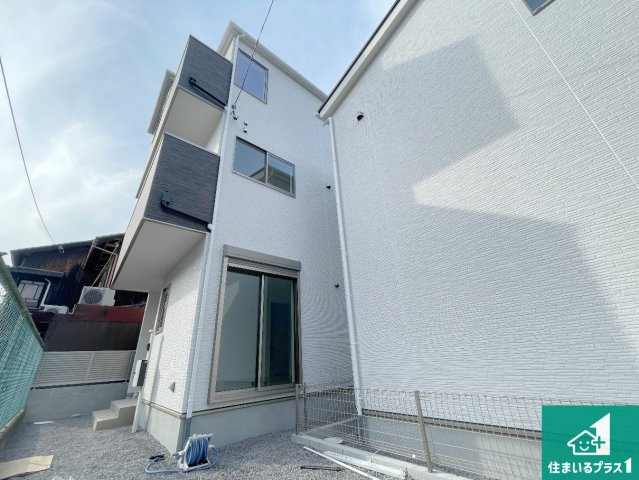 現地説明会開催　大津市長等　第1期　新築一戸建てのトイレ|シンプルなトイレは落ち着く空間！お手入れも簡単です！