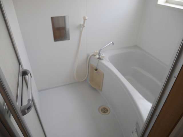 グリーンハウス内田の浴室