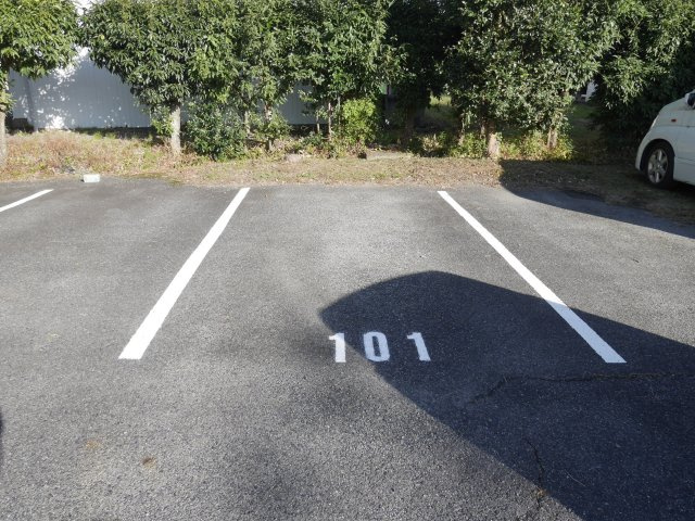 グリーンハウス内田の駐車場