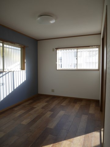 グリーンハウス内田の洋室