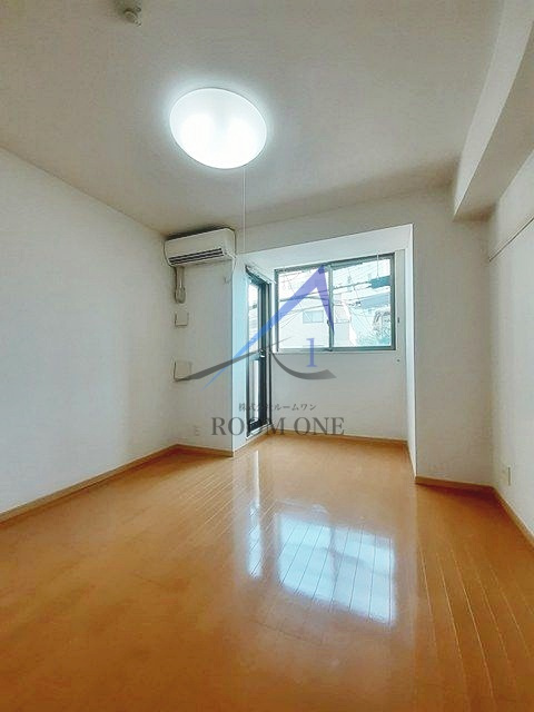 カーサ　ボニータの居間・リビング|洋室のお部屋です。