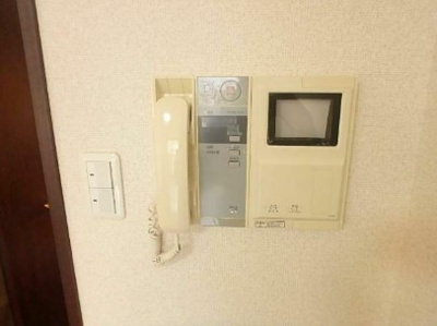 【セキュリティ】 | トーシンフェニックス南阿佐ヶ谷 | モニター付きインターホンで防犯面も安心です！