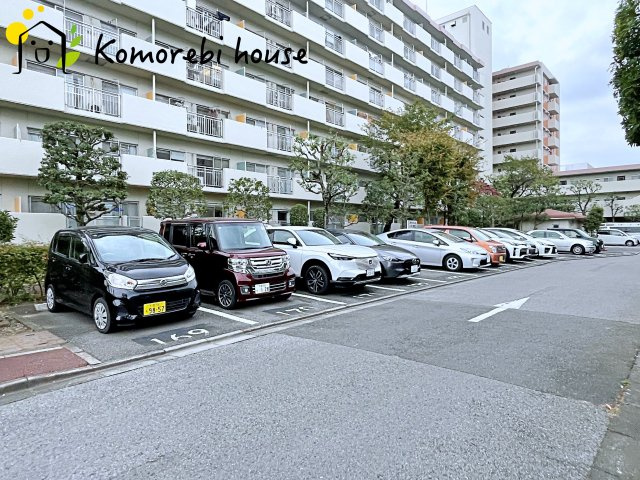 グランドシティ大宮　EASTTOWERの駐車場|撮影：'25/10/31