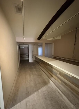円町テナントの内装