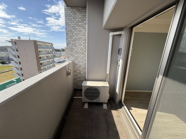 ファーストフィオーレ江坂ウエストのバルコニー