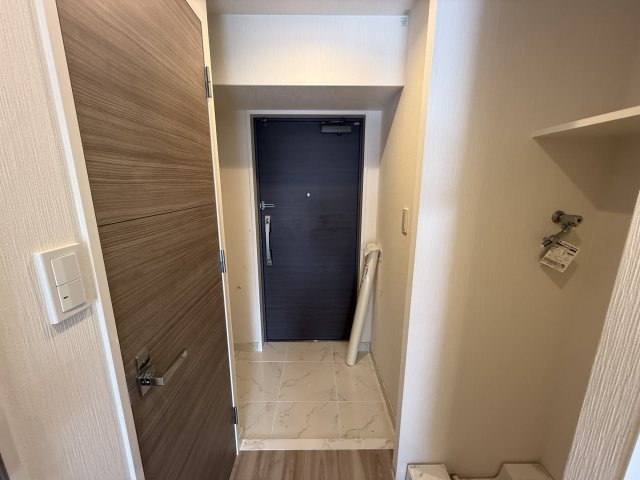 ファーストフィオーレ江坂ウエストの玄関