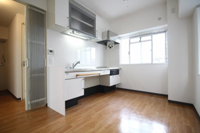 【内装】 | シロイチイサナマンションロッコウ