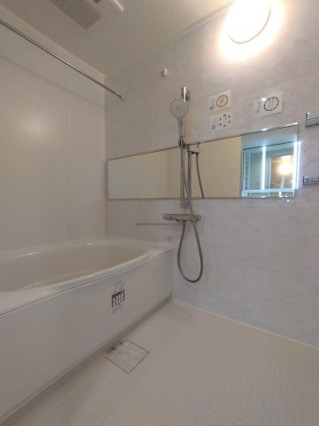 東急ドエル・スカイマークタワー川口の浴室|ゆったり過ごせるお風呂です