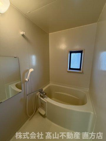 サンビレッジ星ヶ丘B棟の浴室