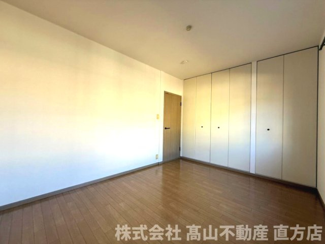 サンビレッジ星ヶ丘B棟の居間・リビング