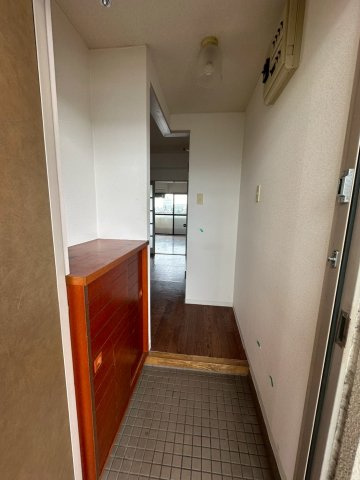 【玄関】 | プリヴェール末広