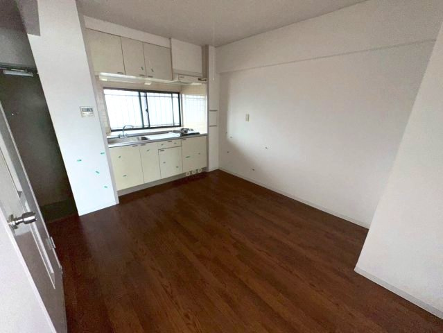 【居間・リビング】 | プリヴェール末広