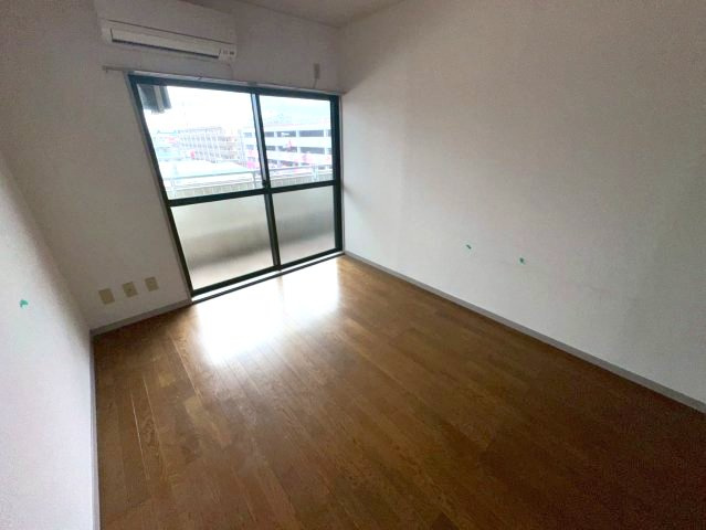 【寝室】 | プリヴェール末広