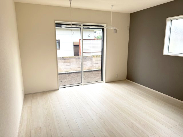 ブルーミングガーデン高崎市箕郷町上芝　2号棟（平屋）　の洋室|1階洋室１です