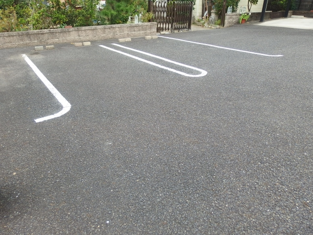 レインボーヒルズＳ’Ⅲの駐車場
