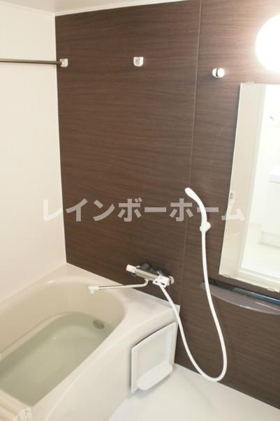 リブリ・杉田の浴室